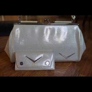 Lux De Ville "Getaway" Sparkle Vinyl Retro Kiss-Lock Purse and Wallet Set